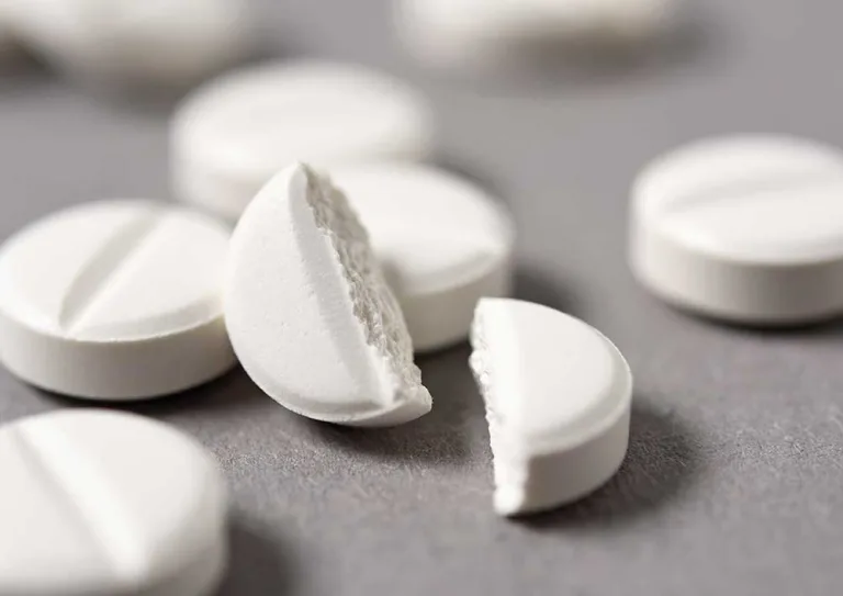 Herbal Teas as Organic Alternatives to Aspirin