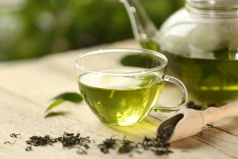 Everything You Should Know About Green Tea, Its Origin, Health Benefits, Recipes, and Types